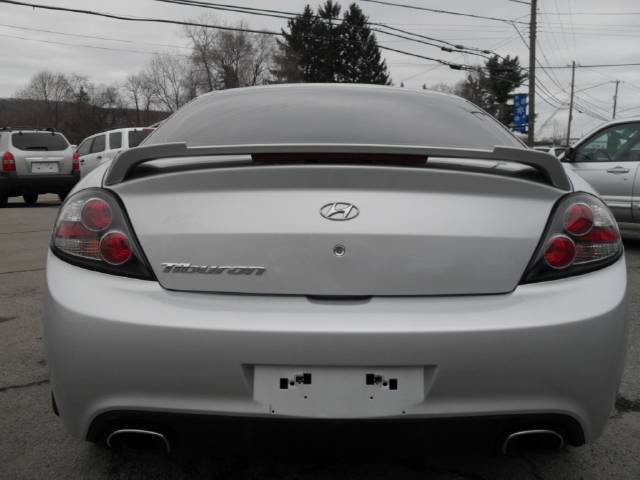 2008 Hyundai Tiburon XLS