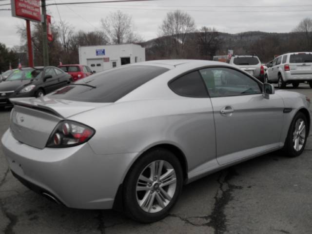 2008 Hyundai Tiburon XLS