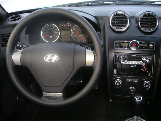 2008 Hyundai Tiburon XLS