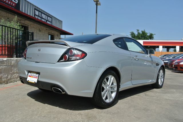 2008 Hyundai Tiburon XLS