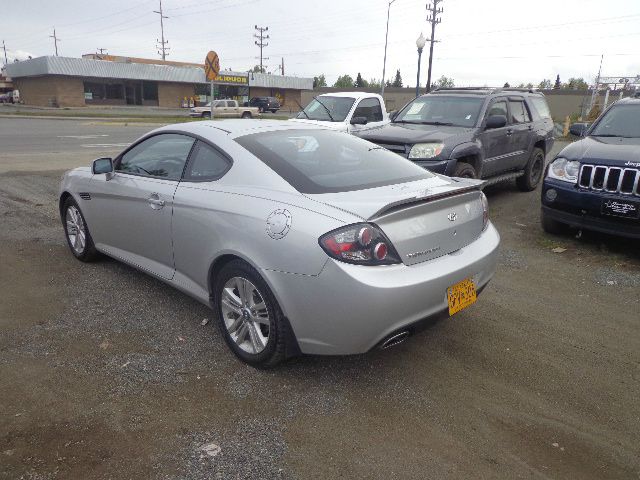 2008 Hyundai Tiburon XLS