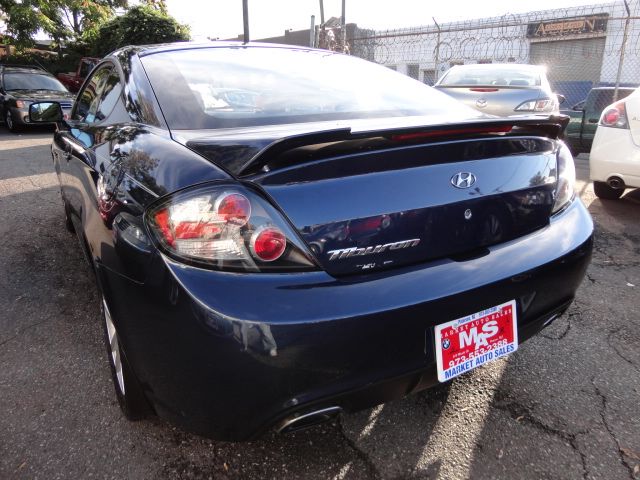 2008 Hyundai Tiburon XLS