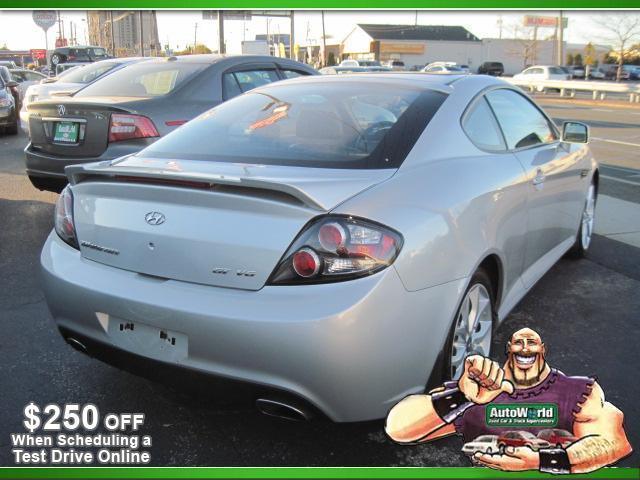 2008 Hyundai Tiburon E350 4matic AWD