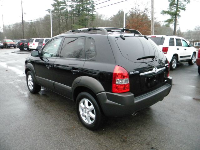 2005 Hyundai Tucson 2002 Saturn