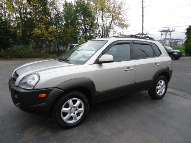 2005 Hyundai Tucson SL Sedan