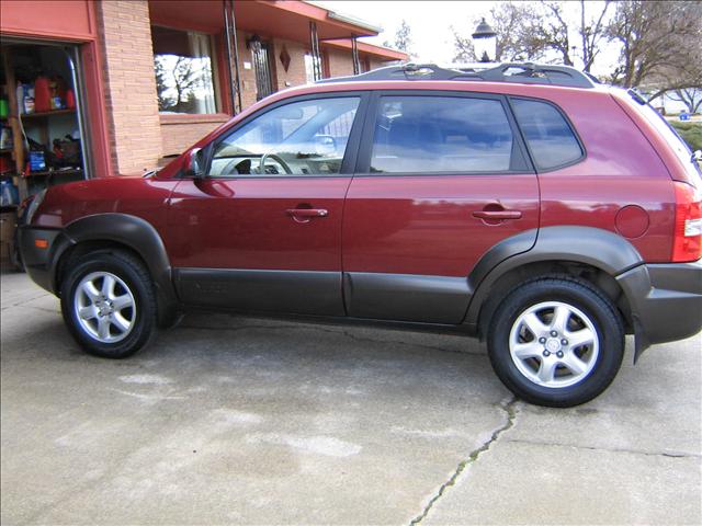 2005 Hyundai Tucson Unknown