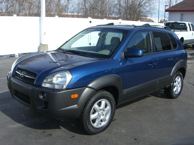 2005 Hyundai Tucson FWD 4dr Sport