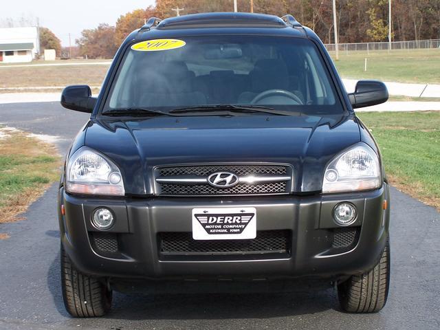 2007 Hyundai Tucson 325ci RWD