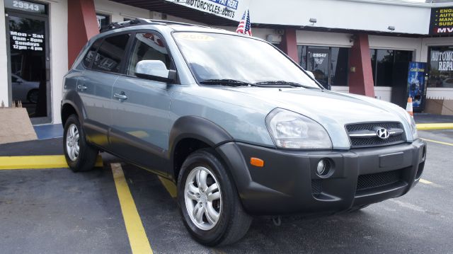 2007 Hyundai Tucson Silverado 4wd