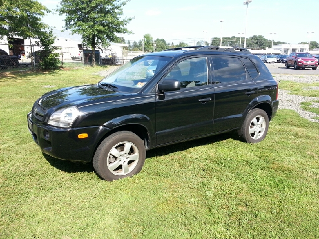 2008 Hyundai Tucson SV Pickup 4D 5 1/2 Ft