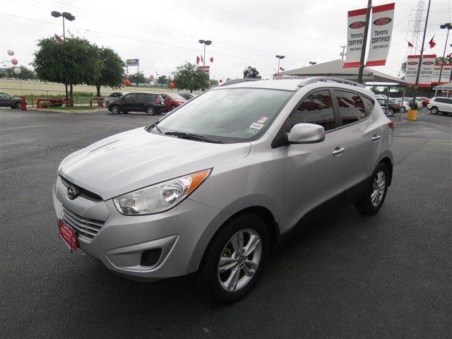 2010 Hyundai Tucson FWD 4dr Sport