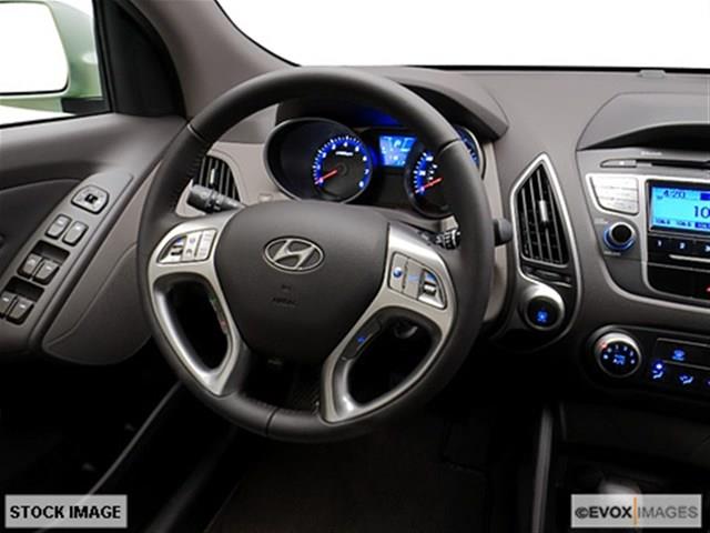 2010 Hyundai Tucson SLT 25