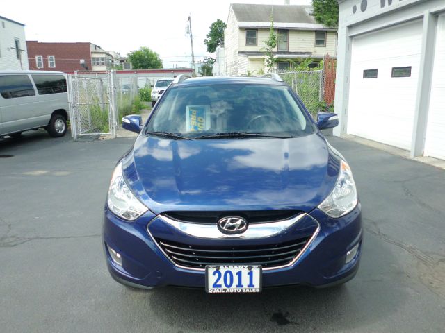 2011 Hyundai Tucson I-290 S