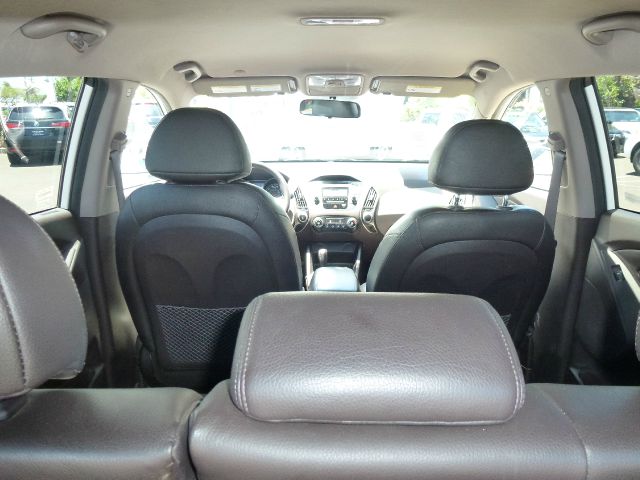 2011 Hyundai Tucson Base Manual