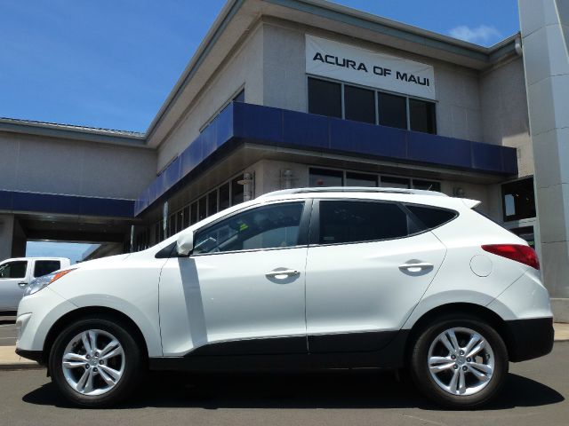 2011 Hyundai Tucson Base Manual