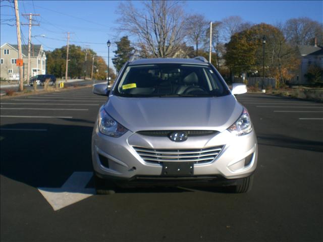 2011 Hyundai Tucson FWD 4dr Sport