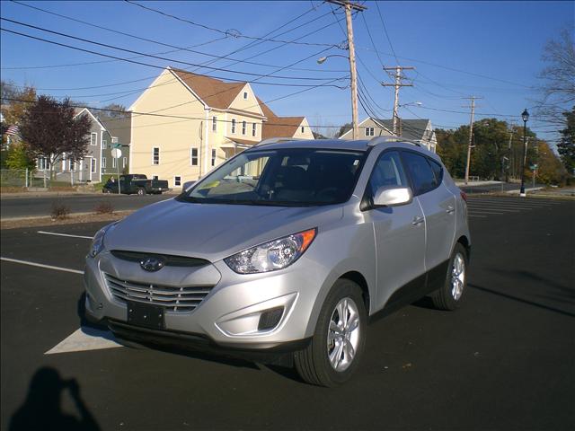 2011 Hyundai Tucson FWD 4dr Sport