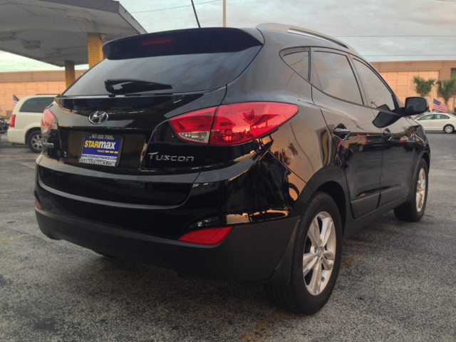 2011 Hyundai Tucson Base Manual