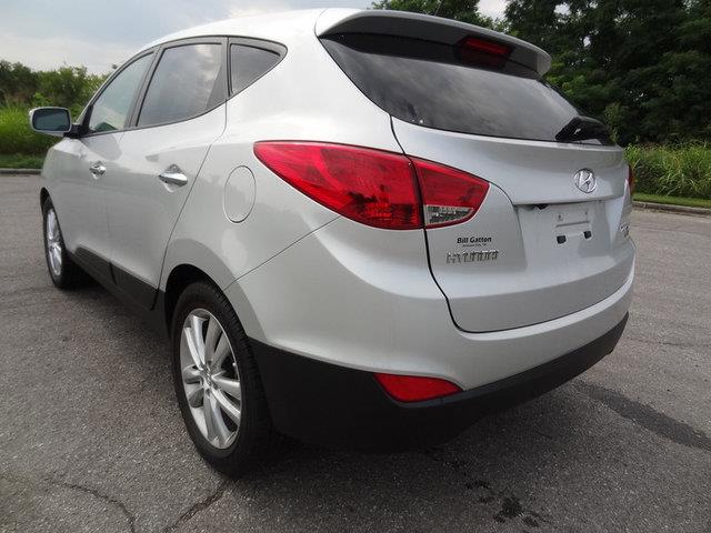 2011 Hyundai Tucson Outback Ltd Awd