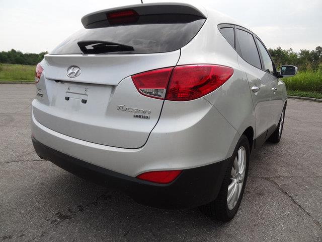 2011 Hyundai Tucson Outback Ltd Awd