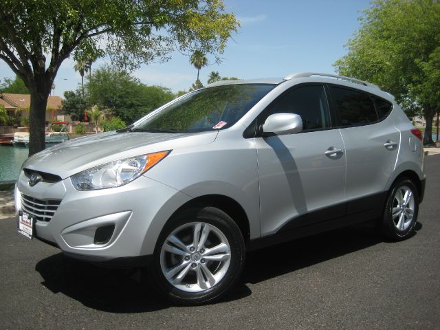 2011 Hyundai Tucson Base Manual