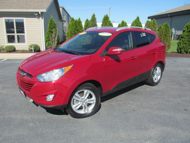 2013 Hyundai Tucson Reg. Cab 8-ft. Bed 2WD