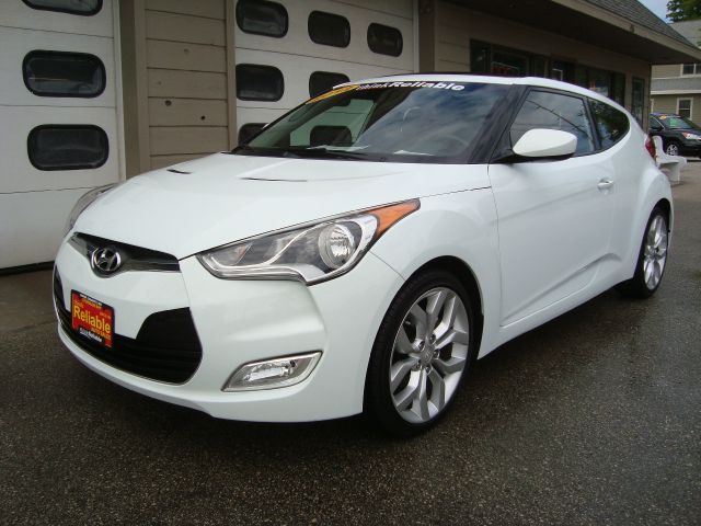 2012 Hyundai Veloster LS 4DR