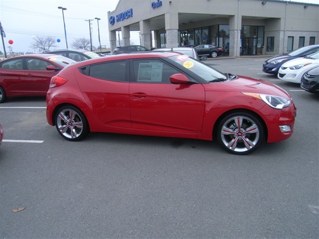 2012 Hyundai Veloster Base