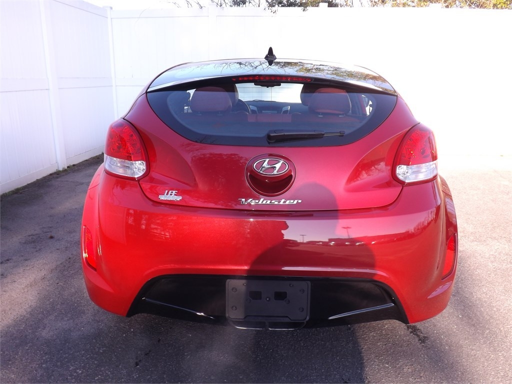 2012 Hyundai Veloster Base