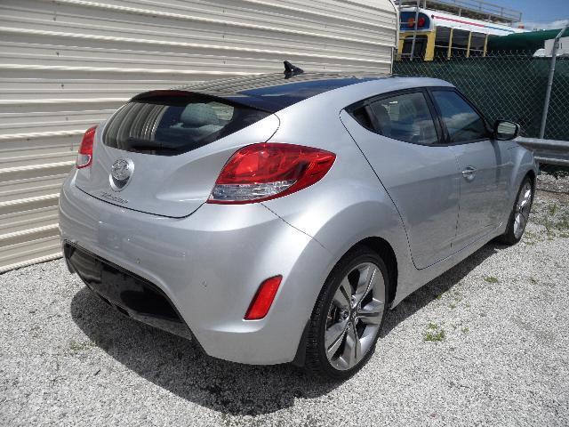 2012 Hyundai Veloster Base