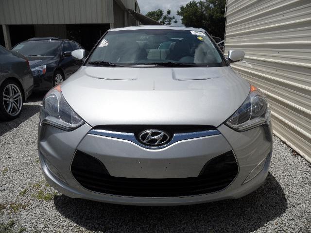 2012 Hyundai Veloster Base