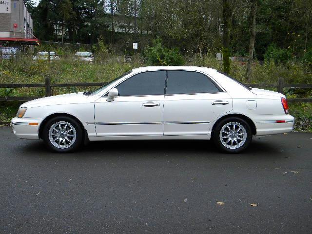 2001 Hyundai XG300 ESi