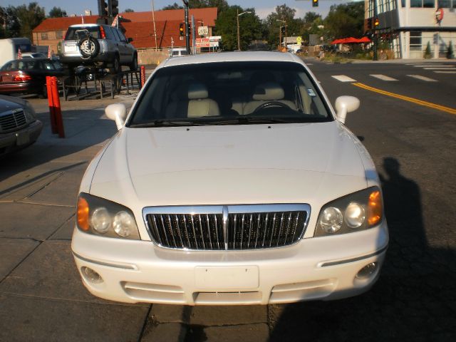 2002 Hyundai XG350 Base