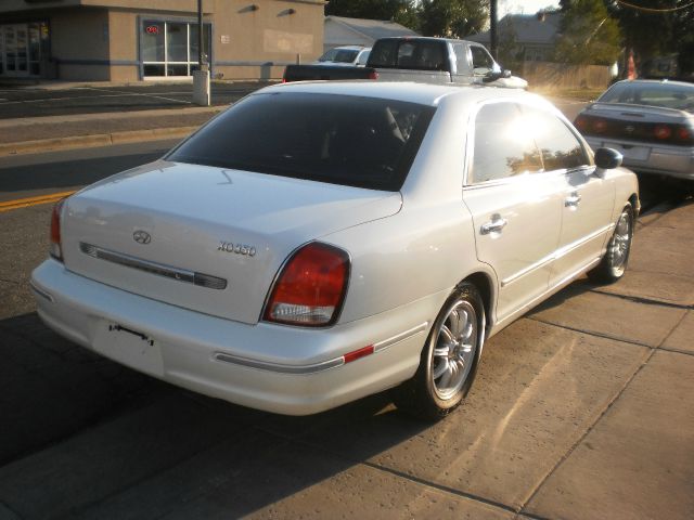 2002 Hyundai XG350 Base