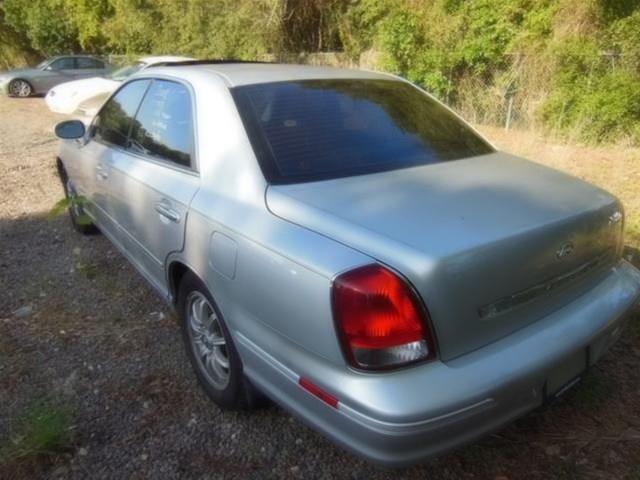 2002 Hyundai XG350 Base