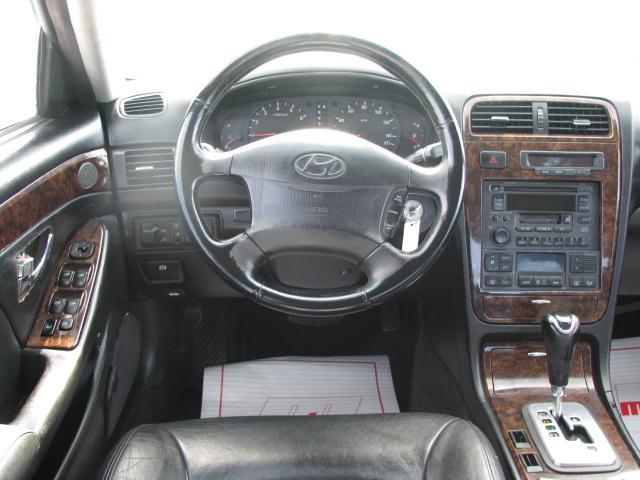 2002 Hyundai XG350 ESi