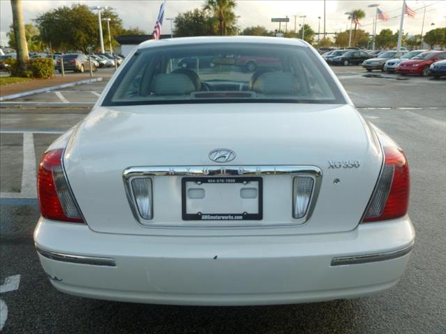 2004 Hyundai XG350 ESi