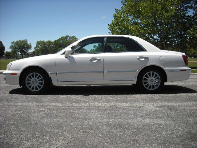 2004 Hyundai XG350 ESi