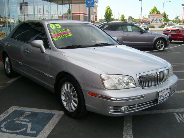 2005 Hyundai XG350 ESi