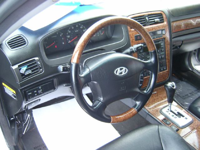 2005 Hyundai XG350 ESi