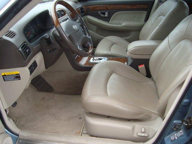 2005 Hyundai XG350 ESi