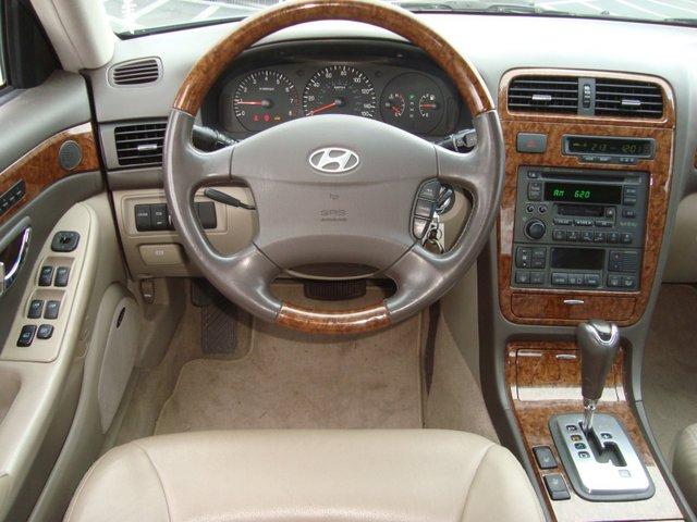 2005 Hyundai XG350 ESi