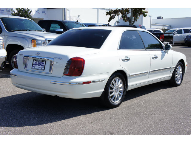 2005 Hyundai XG350 ESi