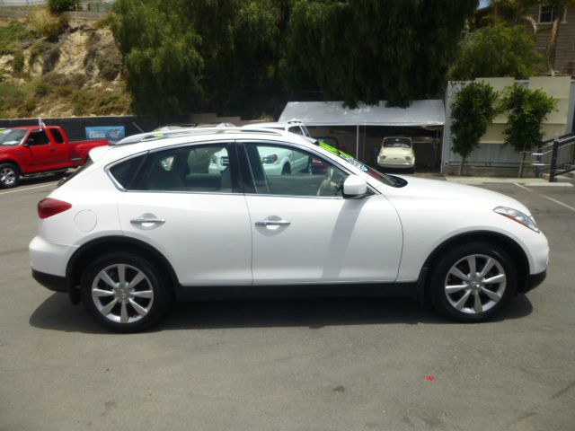 2008 Infiniti EX35 LT 4x4 Regular Cab Short Box