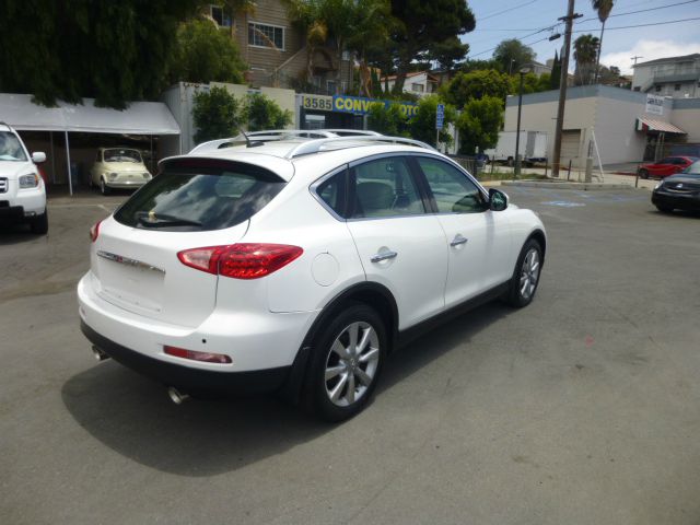 2008 Infiniti EX35 LT 4x4 Regular Cab Short Box