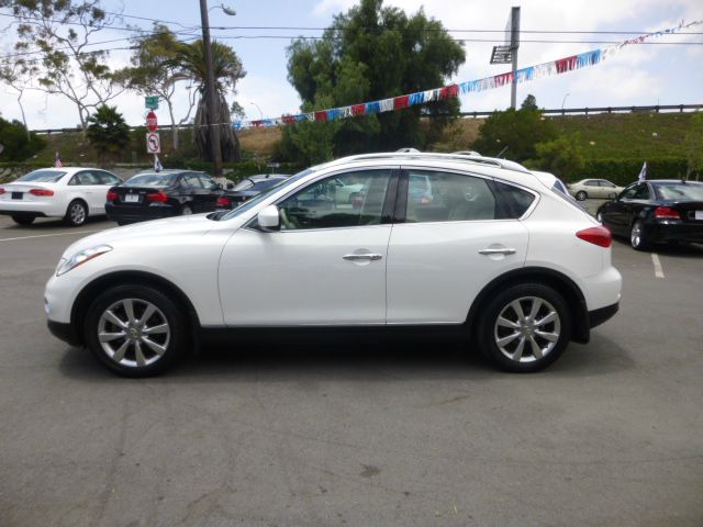 2008 Infiniti EX35 LT 4x4 Regular Cab Short Box