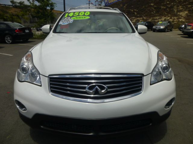 2008 Infiniti EX35 LT 4x4 Regular Cab Short Box