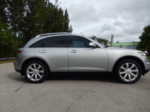 2005 Infiniti FX35 Touring - Navigation