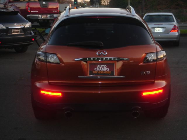 2005 Infiniti FX35 Eddie Bauer 4-door 4WD