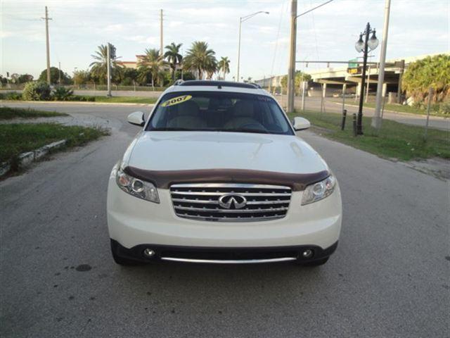 2007 Infiniti FX35 Wagon SE